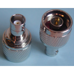 Adaptateur N mâle / BNC femelle