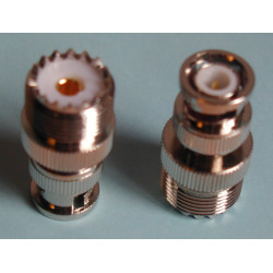 Adaptateur BNC mâle / UHF femelle